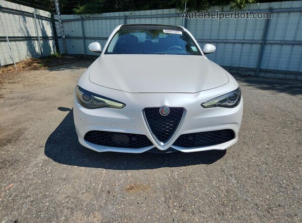 ZARFAECN2H7560154 2017 ALFA ROMEO GIULIA Белый Вид спереди