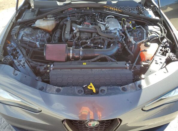 ZARFAECNXJ7589584 2018 ALFA ROMEO GIULIA Угольный Вид задней части салона