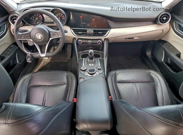 ZARFAMAN5K7601509 2019 ALFA ROMEO GIULIA Черный Вид панели приборов