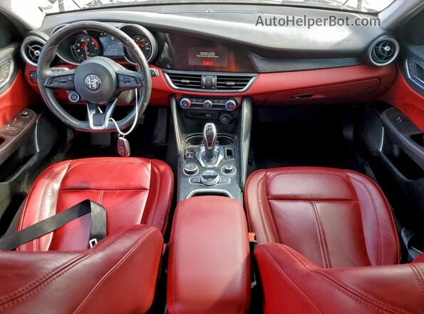 ZARFAMAN8L7627314 2020 ALFA ROMEO GIULIA Черный Вид панели приборов