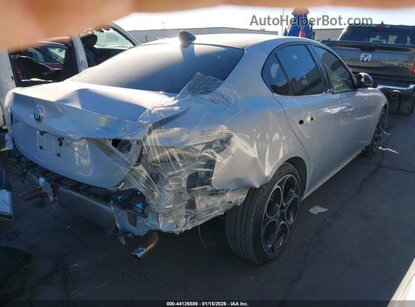 ZARFAMBNXR7677672 2024 ALFA ROMEO GIULIA Синий Задняя правая четверть