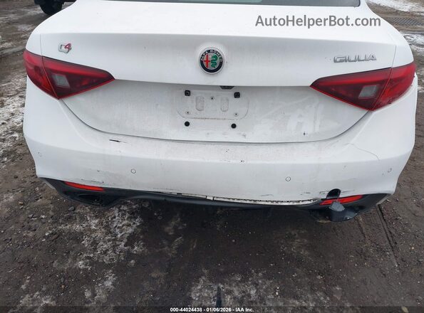 ZARFANBN0P7669101 2023 ALFA ROMEO GIULIA Белый Вид спереди