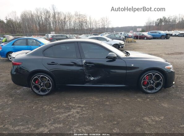 ZARFANBN2N7652801 2022 ALFA ROMEO GIULIA Черный Вид задней части салона