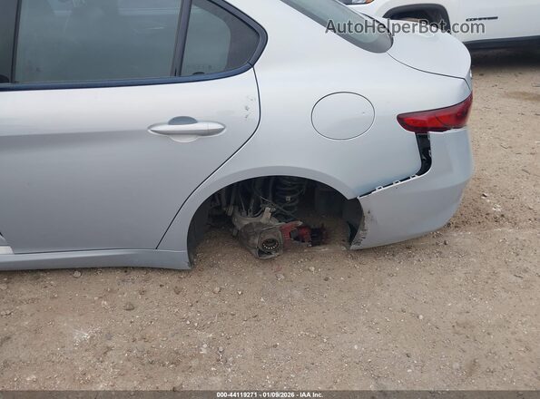 ZARFANBN3P7670985 2023 ALFA ROMEO GIULIA Серебряный Вид спереди