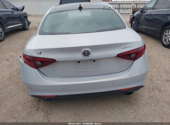 ZARFANBN3P7670985 2023 ALFA ROMEO GIULIA Серебряный 