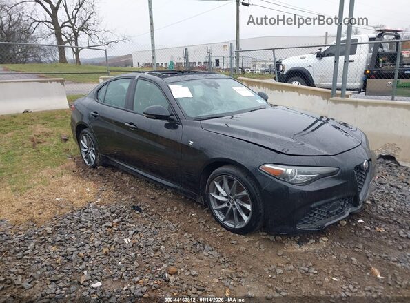 ZARFANBN6N7655152 2022 ALFA ROMEO GIULIA Черный Передняя правая четверть