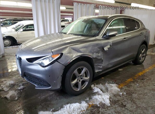ZASFAKAN4J7B81388 2018 ALFA ROMEO STELVIO Серый Панорамный вид салона 360°
