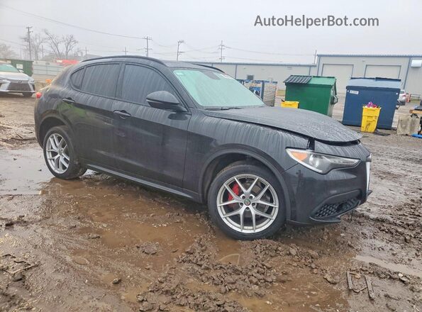 ZASFAKNN4J7B87816 2018 ALFA ROMEO STELVIO Черный Передняя правая четверть