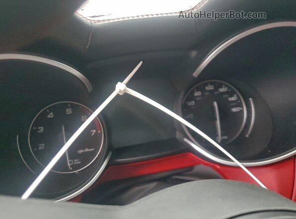 ZASPAKBN0L7C96639 2020 ALFA ROMEO STELVIO Серебряный Вид щитка приборов