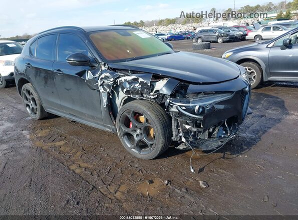 ZASPAKBN2N7D32284 2022 ALFA ROMEO STELVIO Черный Передняя правая четверть