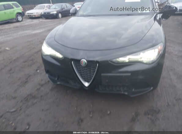 ZASPAKBN3R7D76302 2024 ALFA ROMEO STELVIO Black Вид задньої частини салону