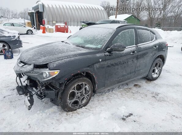 ZASPAKBN4P7D57061 2023 ALFA ROMEO STELVIO Black Передня ліва чверть