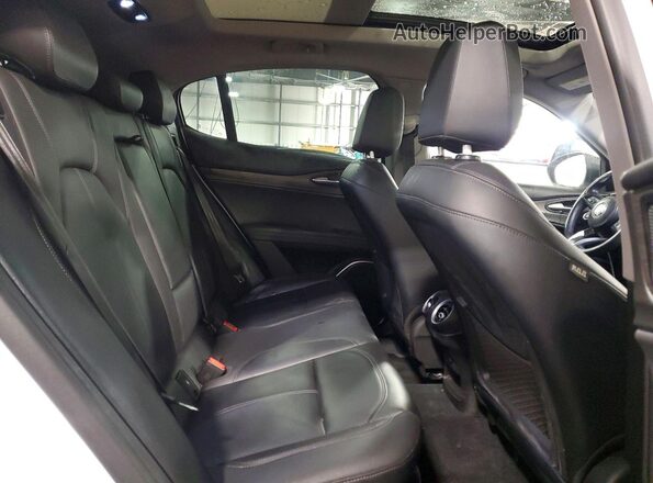 ZASPAKBN6L7C97097 2020 ALFA ROMEO STELVIO White Vista interior trasera