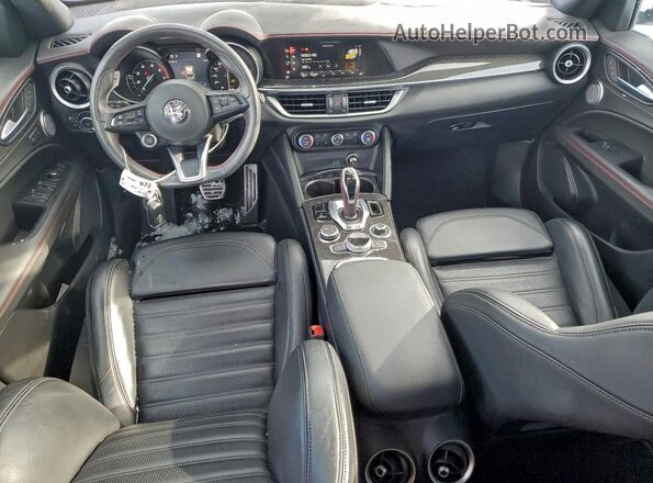 ZASPAKBN6P7D54792 2023 ALFA ROMEO STELVIO Blue Dashboard view