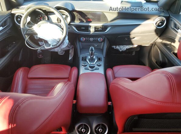 ZASPAKBN8P7D54213 2023 ALFA ROMEO STELVIO Black Widok deski rozdzielczej