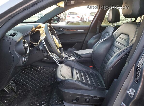 ZASPAKBN9K7C71673 2019 ALFA ROMEO STELVIO Серый Вид салона спереди