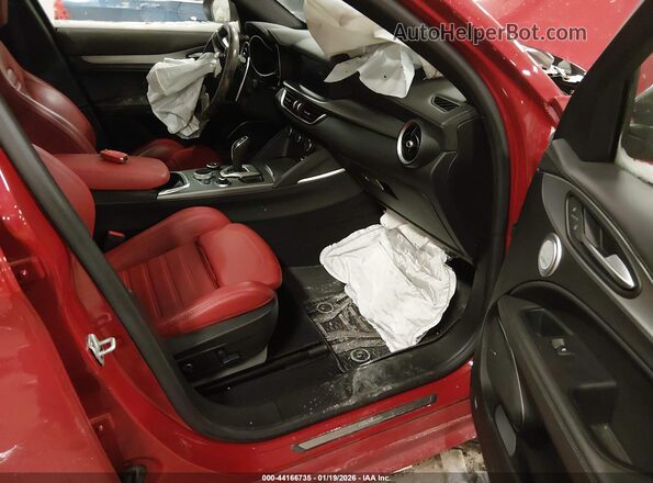 ZASPAKBN9N7D49406 2022 ALFA ROMEO STELVIO Красный Вид салона спереди