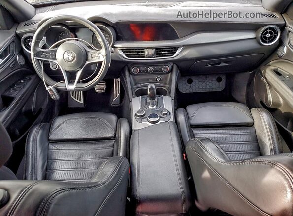 ZASPAKBNXK7C43073 2019 ALFA ROMEO STELVIO Черный Вид панели приборов