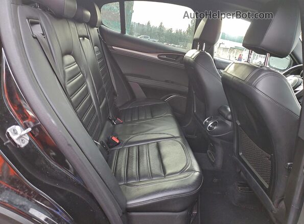 ZASPAKBNXK7C43073 2019 ALFA ROMEO STELVIO Черный Вид задней части салона