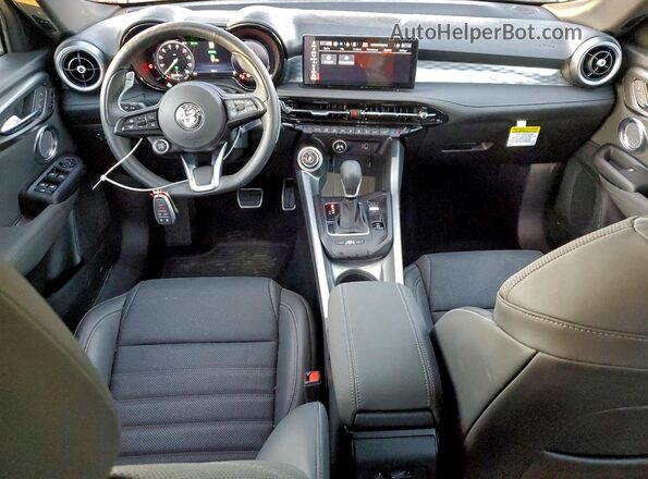 ZASPATDW2R3056758 2024 ALFA ROMEO OTHER Black Widok deski rozdzielczej
