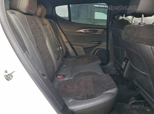 ZASPATDW5R3044183 2024 ALFA ROMEO OTHER White Widok wnętrza z przodu
