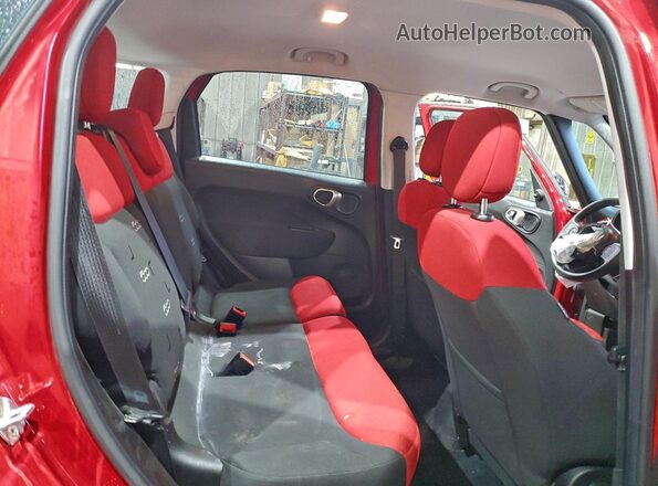 ZFBCFAAH1GZ038416 2016 FIAT 500L Красный Вид задних сидений