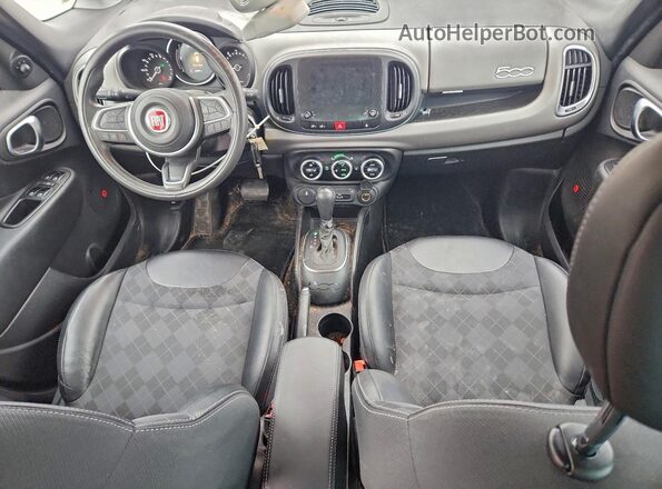 ZFBCFAAHXJZ041306 2018 FIAT 500L Синий Вид панели приборов