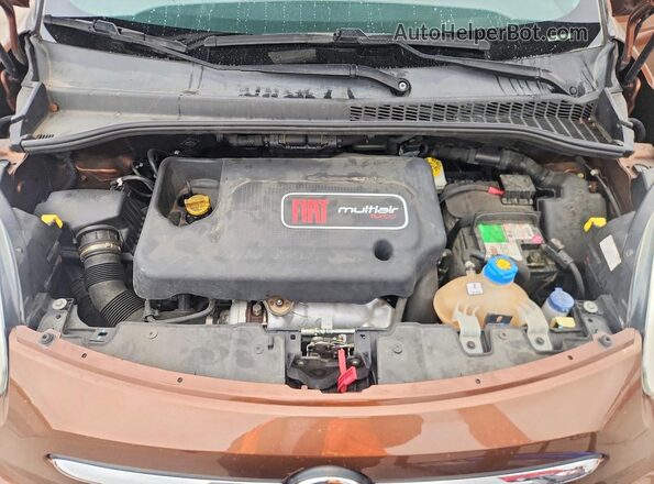 ZFBCFACH8JZ040765 2018 FIAT 500L Brown Vista interior trasera