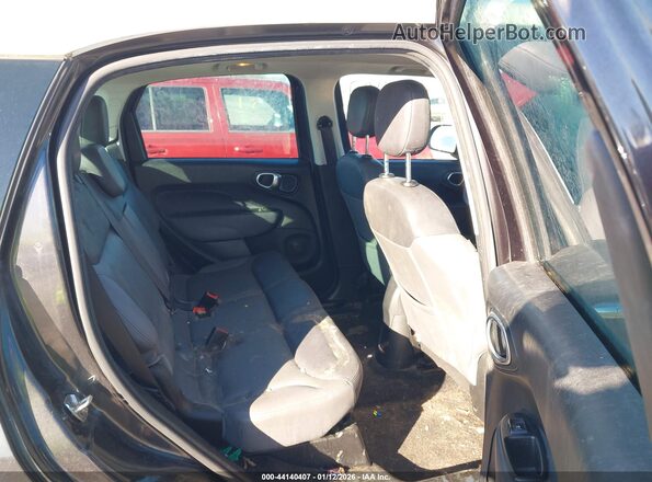 ZFBCFADH4HZ040206 2017 FIAT 500L Black Vista de la etiqueta del VIN