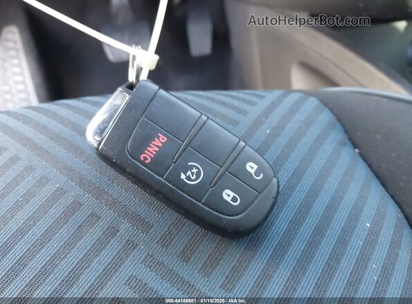 ZFBCFXAB3JP678998 2018 FIAT 500X Белый Вид панели приборов
