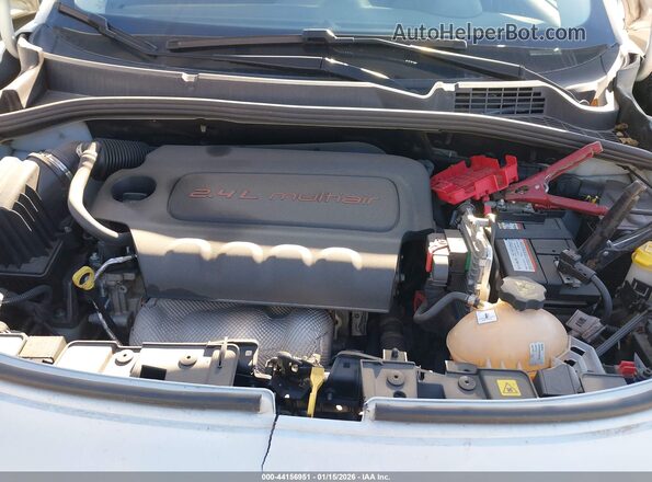 ZFBCFXAB3JP678998 2018 FIAT 500X Белый Вид сзади