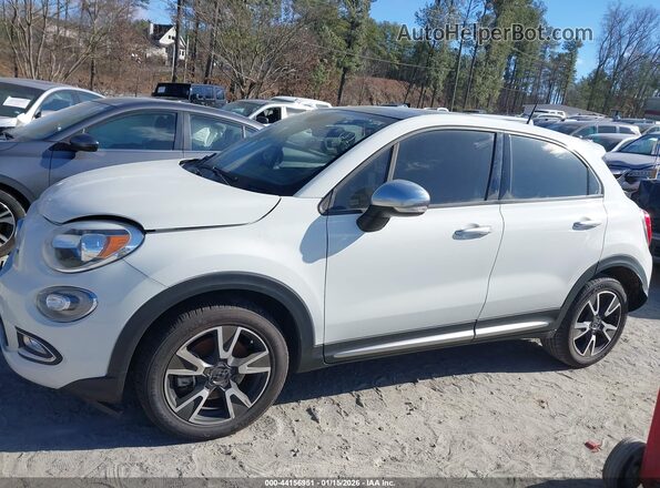 ZFBCFXAB3JP678998 2018 FIAT 500X Белый Панорамный вид салона 360°