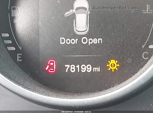 ZFBCFXAB7HP572578 2017 FIAT 500X Серебряный 