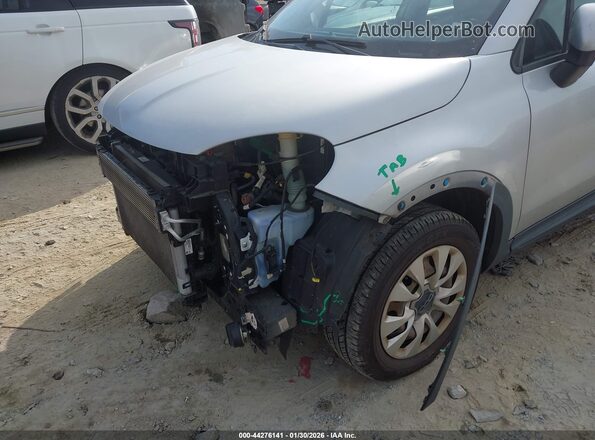 ZFBCFXAB7HP572578 2017 FIAT 500X Серебряный Вид спереди