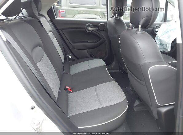 ZFBCFXAB9JP715682 2018 FIAT 500X Серебряный Вид наклейки с VIN-кодом