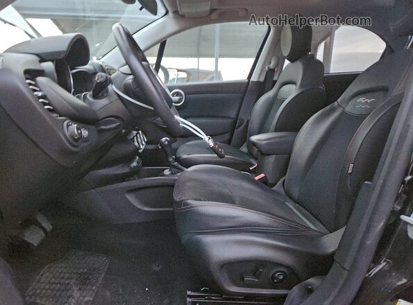 ZFBCFXCB3HP629288 2017 FIAT 500X Черный Вид салона спереди