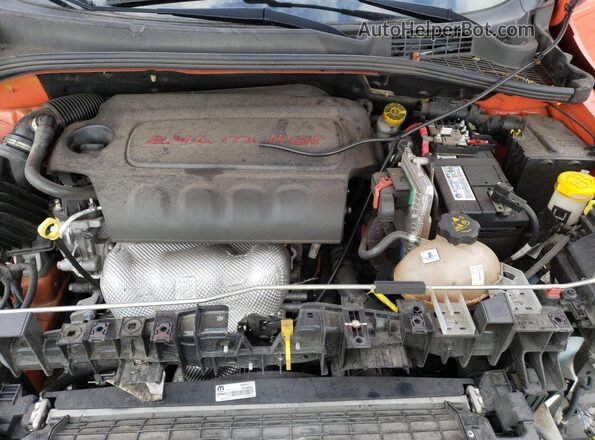 ZFBCFYCB3JP665459 2018 FIAT 500X Orange Вид задньої частини салону