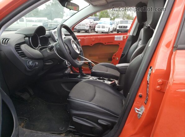 ZFBCFYCB3JP665459 2018 FIAT 500X Orange Вид салону спереду