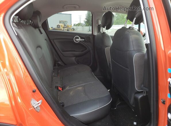 ZFBCFYCB3JP665459 2018 FIAT 500X Orange Вид задніх сидінь