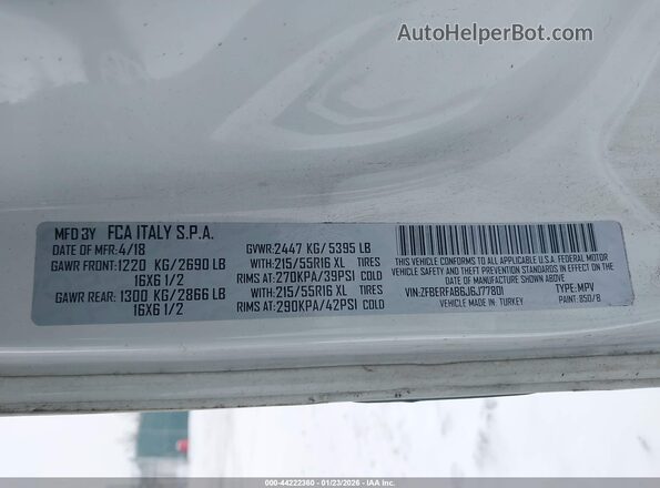 ZFBERFAB6J6J77801 2018 RAM PROMASTER CITY White Widok komory silnika