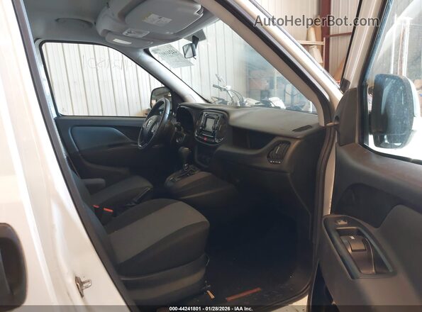 ZFBERFAT7G6C49285 2016 RAM PROMASTER CITY White Вид салону спереду
