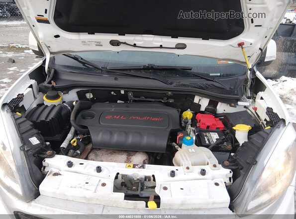 ZFBHRFBB0K6M26977 2019 RAM PROMASTER CITY Белый Вид сзади