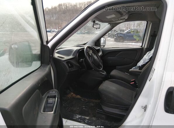 ZFBHRFBB0K6M26977 2019 RAM PROMASTER CITY Белый Вид салона спереди