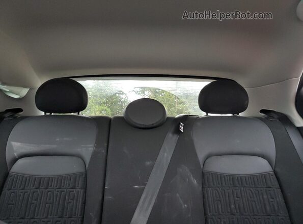 ZFBNF3B14PPA29598 2023 FIAT 500X Gray Vista de los asientos traseros