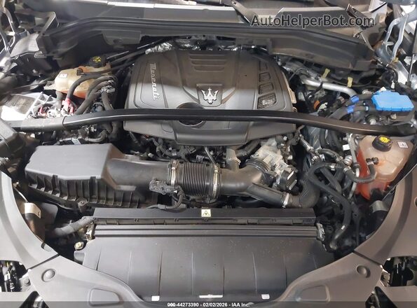 ZN682AVA8P7434168 2023 MASERATI GRECALE Silver Rear view