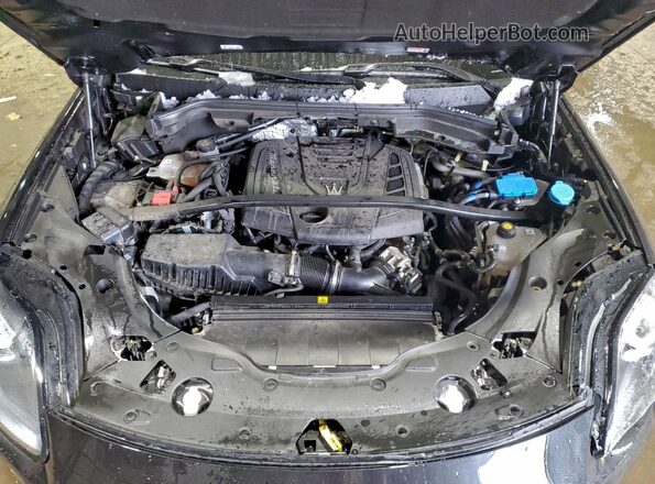 ZN682AVA9P7433871 2023 MASERATI GRECALE Угольный Вид подкапотного пространства