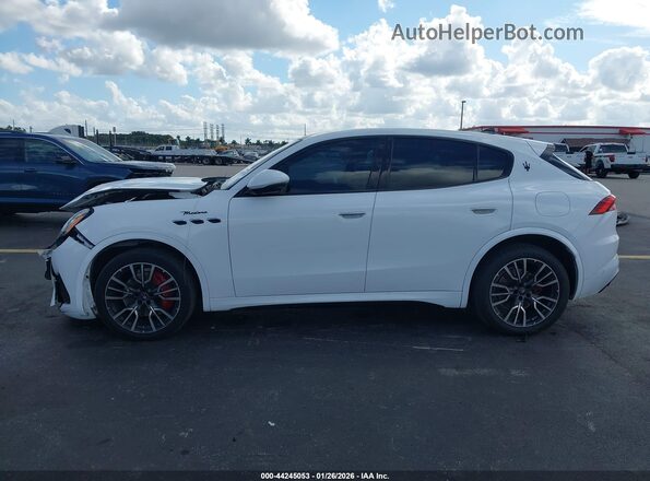 ZN682AVM5P7429147 2023 MASERATI GRECALE White 360 interior view
