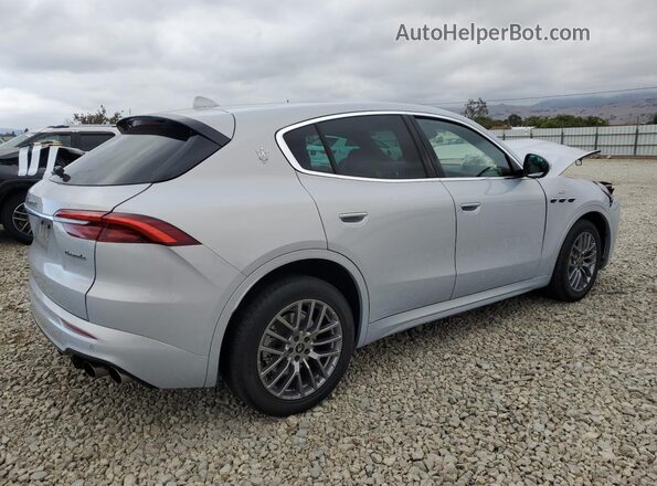 ZN6PMDAA5R7450280 2024 MASERATI GRECALE Серебряный Задняя правая четверть