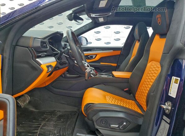 ZPBUA1ZL0KLA01807 2019 LAMBORGHINI URUS Blue Widok wnętrza z przodu