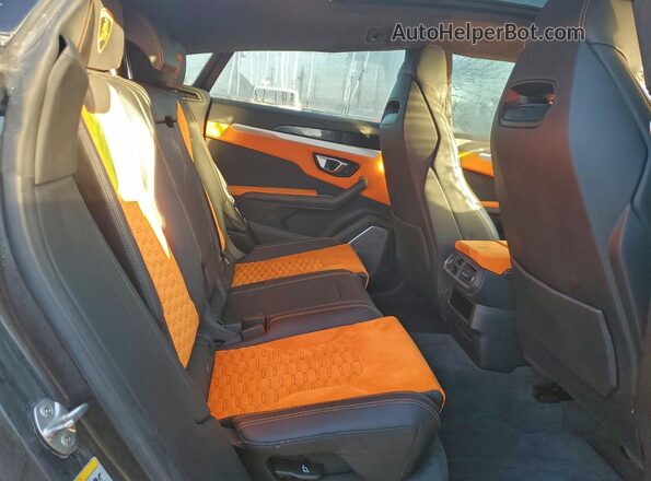 ZPBUA1ZL9KLA04432 2019 LAMBORGHINI URUS White Widok wnętrza z tyłu